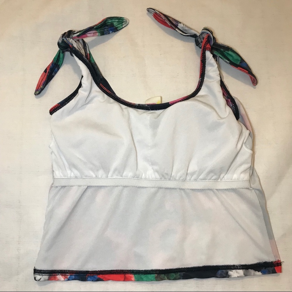 Kortni Jeane Swim Top Floral Poppies XS RARE - Picture 4 of 8